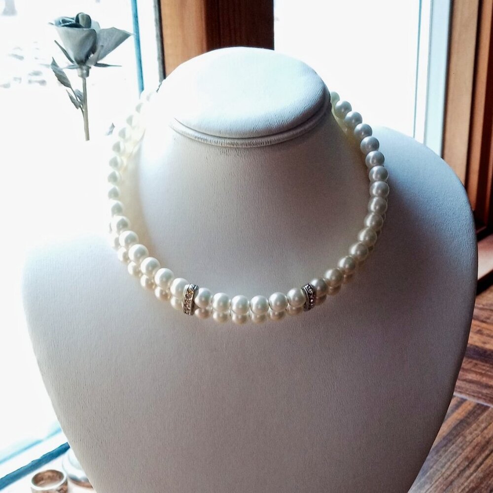 Beautiful & Elegant Double-strand Faux Pearl Necklace w/Rhinestone Spacers NWOT - Picture 6 of 11
